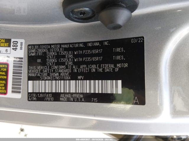 2022 TOYOTA SIENNA LE 9