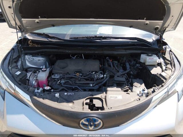 2022 TOYOTA SIENNA LE 10