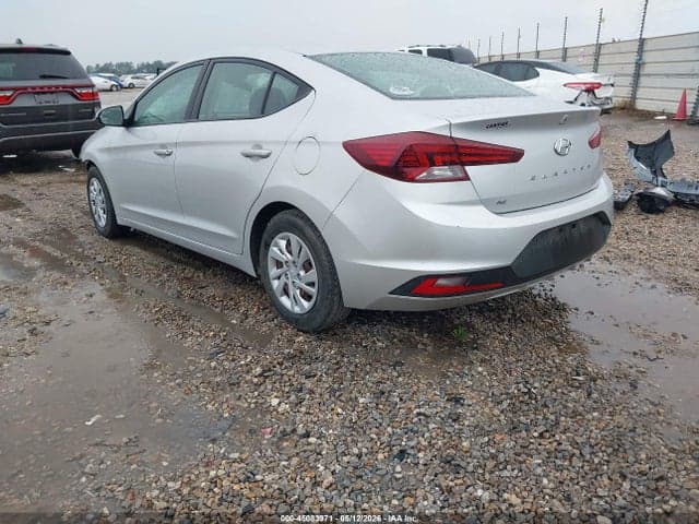 2020 HYUNDAI ELANTRA SE 3