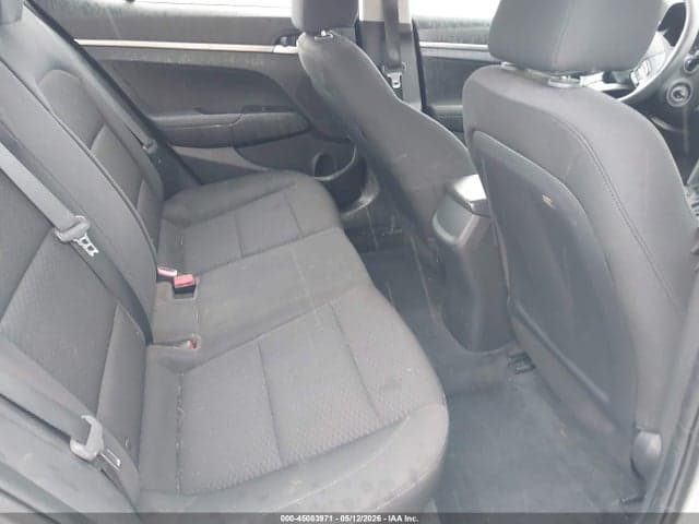 2020 HYUNDAI ELANTRA SE 8