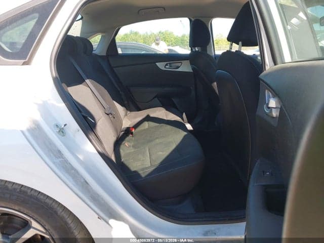 2022 KIA FORTE LXS 8
