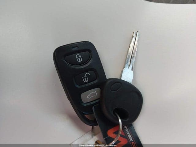 2020 HYUNDAI ELANTRA SE 11