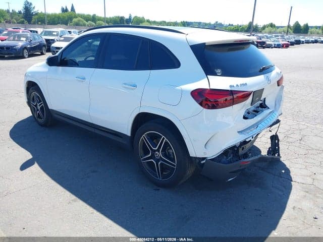 2025 MERCEDES-BENZ GLA 250 4MATIC 3
