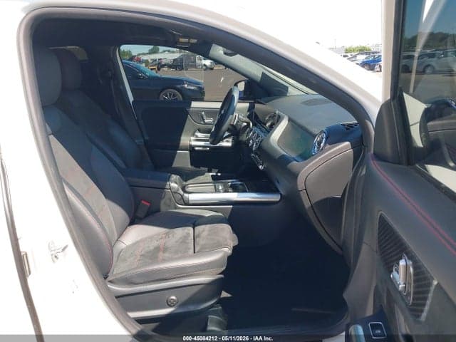 2025 MERCEDES-BENZ GLA 250 4MATIC 5