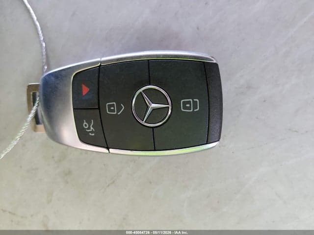 2022 MERCEDES-BENZ GLC 300 SUV 11
