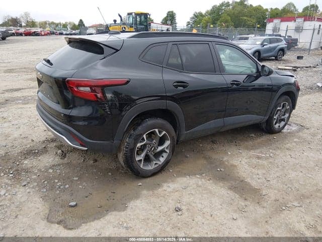 2025 CHEVROLET TRAX FWD LT 4
