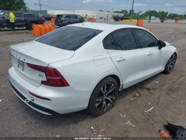 2024 VOLVO S60 B5 CORE DARK THEME 4
