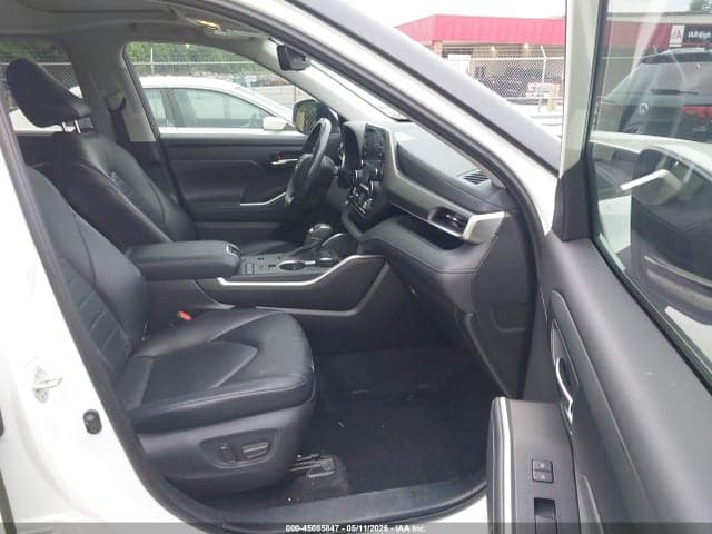 2021 TOYOTA HIGHLANDER XLE 5
