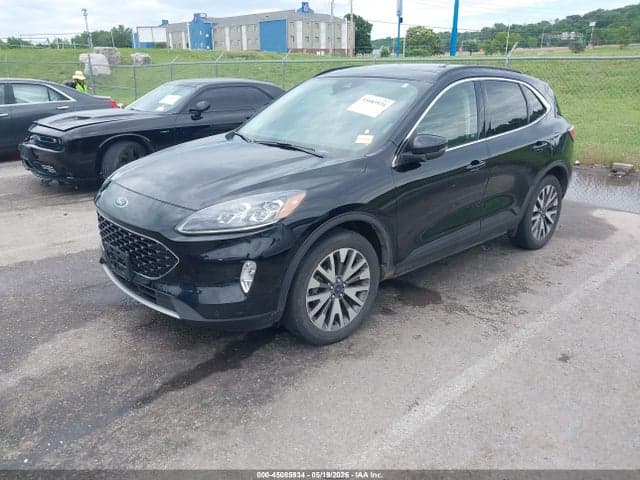 2020 FORD ESCAPE TITANIUM 2