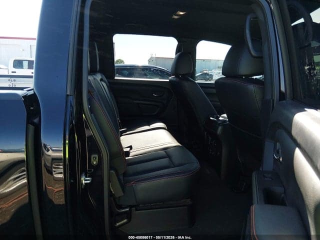 2022 NISSAN TITAN PRO-4X 4X4 8