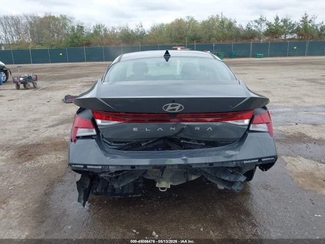2024 HYUNDAI ELANTRA SEL 17