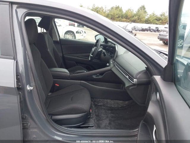 2024 HYUNDAI ELANTRA SEL 5