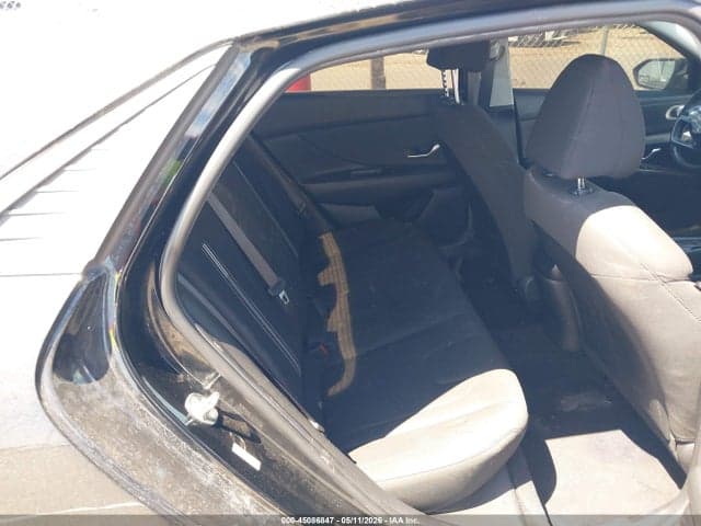 2021 HYUNDAI ELANTRA SEL 8