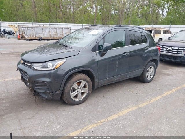 2020 CHEVROLET TRAX AWD LT 2