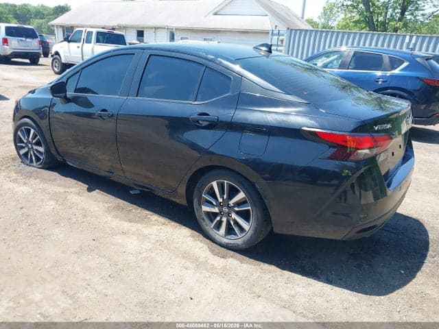 2021 NISSAN VERSA SV XTRONIC CVT 3