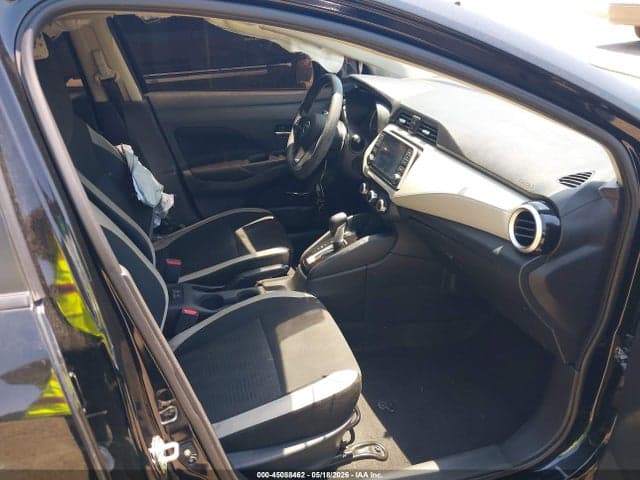 2021 NISSAN VERSA SV XTRONIC CVT 5