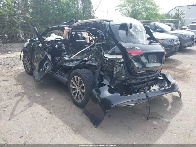 2023 MERCEDES-BENZ GLC 300 4MATIC SUV 3