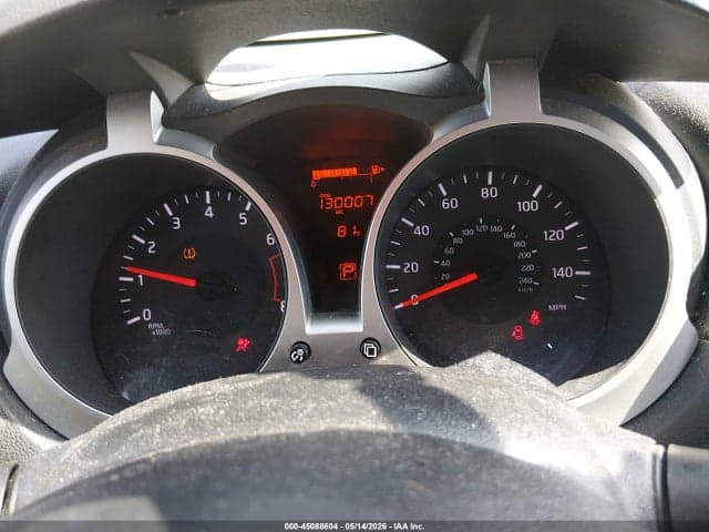 2017 NISSAN JUKE S 7