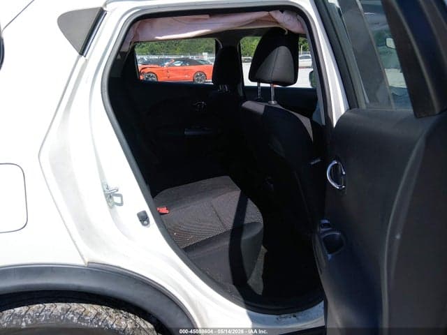 2017 NISSAN JUKE S 8