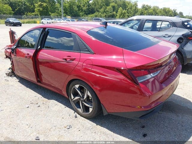 2023 HYUNDAI ELANTRA SEL 3