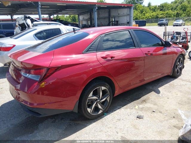 2023 HYUNDAI ELANTRA SEL 4