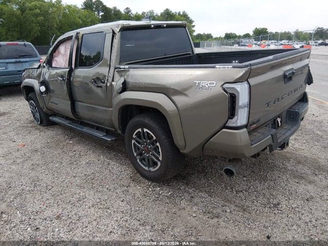 2025 TOYOTA TACOMA TRD SPORT 3