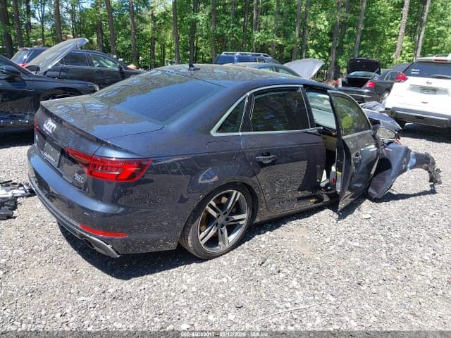 2018 AUDI A4 4
