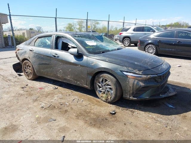 2024 HYUNDAI ELANTRA SEL 1