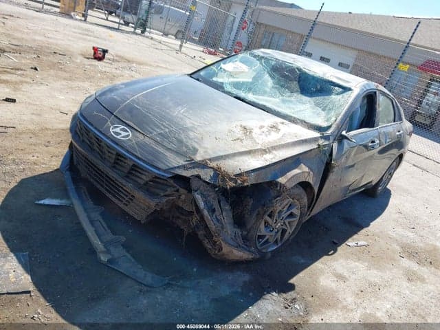 2024 HYUNDAI ELANTRA SEL 2