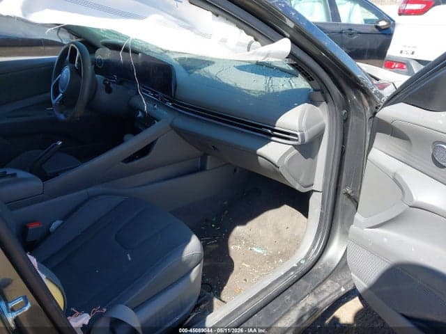 2024 HYUNDAI ELANTRA SEL 5