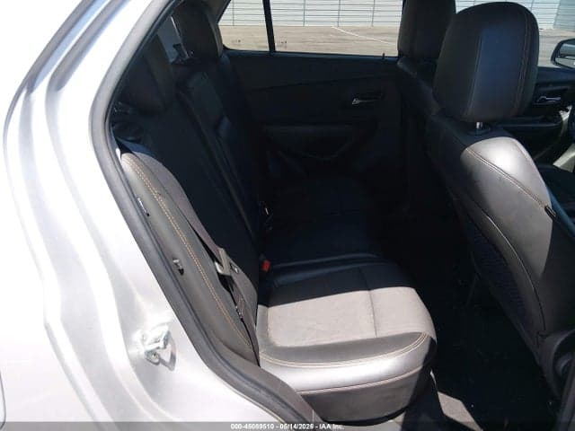 2019 CHEVROLET TRAX LT 8