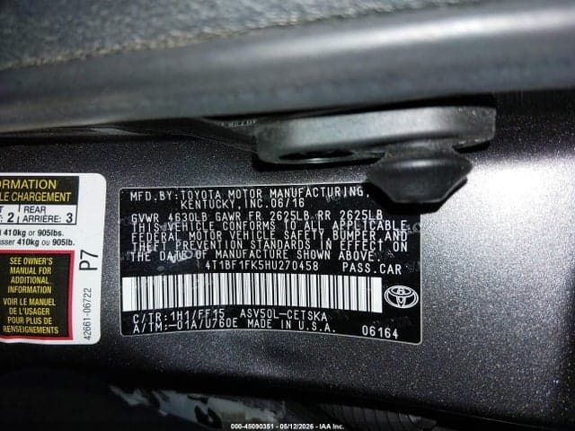 2017 TOYOTA CAMRY SE 9