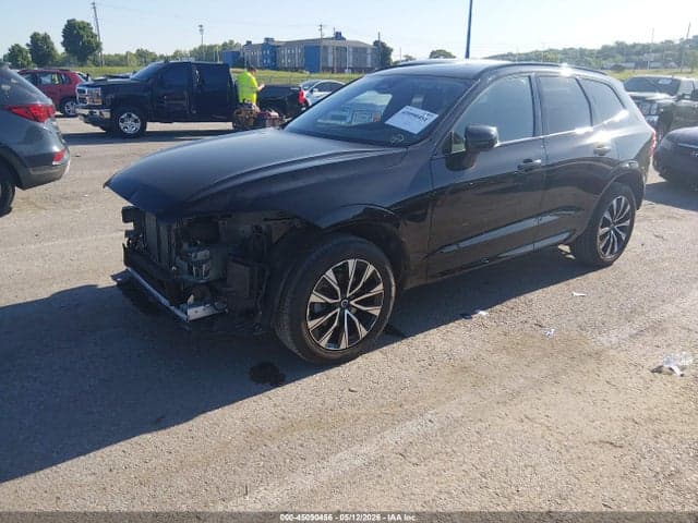 2024 VOLVO XC60 B5 PLUS DARK THEME 2