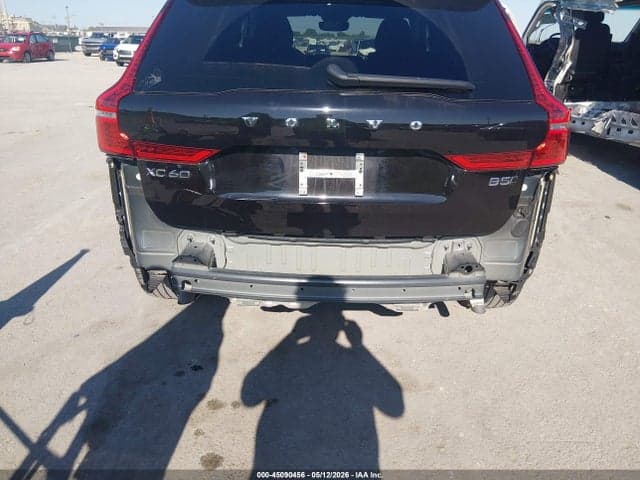 2024 VOLVO XC60 B5 PLUS DARK THEME 6