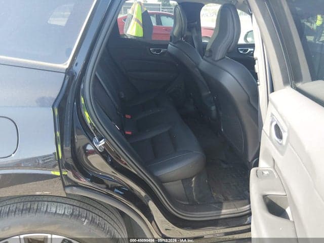 2024 VOLVO XC60 B5 PLUS DARK THEME 8