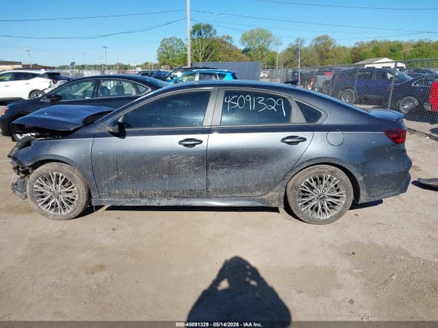 2024 KIA FORTE GT-LINE 15