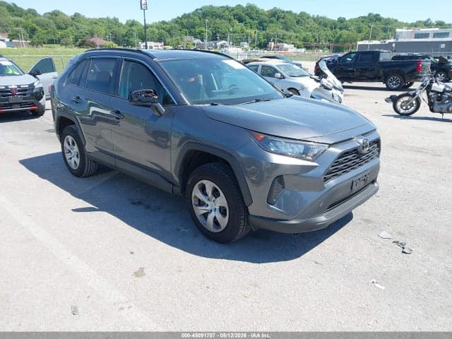2021 TOYOTA RAV4 LE 1
