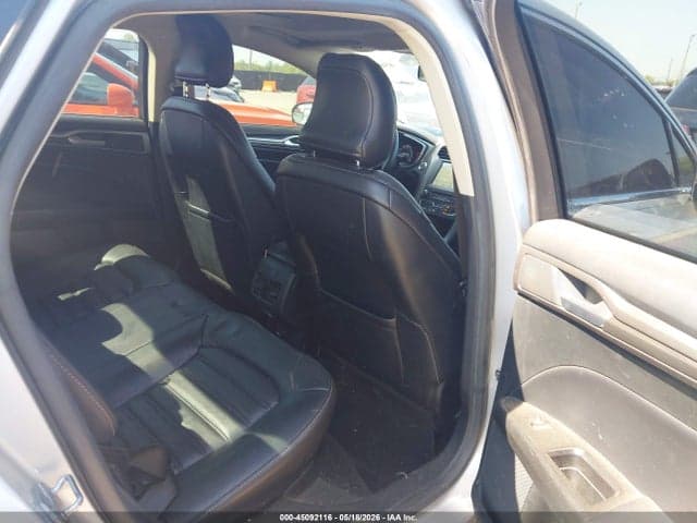 2017 FORD FUSION SE 8