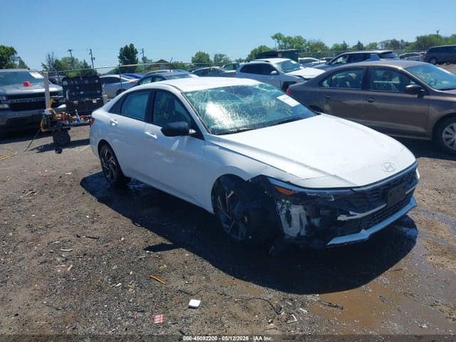 2025 HYUNDAI ELANTRA SEL SPORT - 1