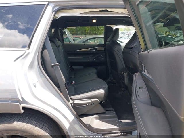 2025 INFINITI QX60 LUXE AWD 8