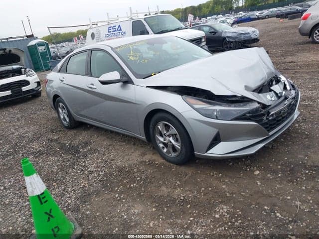 2021 HYUNDAI ELANTRA SE 1