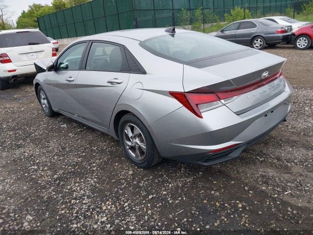 2021 HYUNDAI ELANTRA SE 3