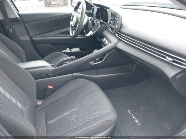 2021 HYUNDAI ELANTRA SE 5