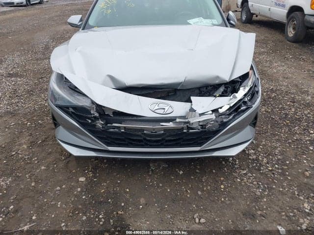 2021 HYUNDAI ELANTRA SE 6