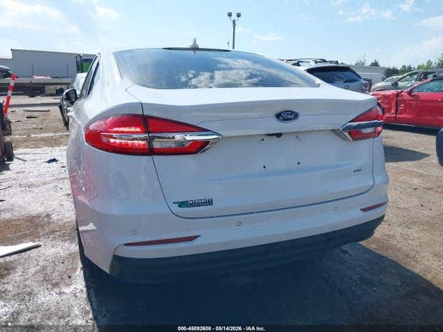 2019 FORD FUSION SE 16