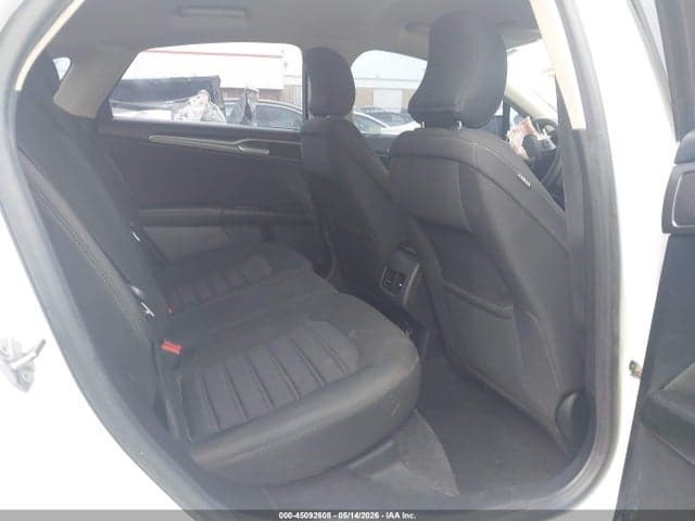 2019 FORD FUSION SE 8