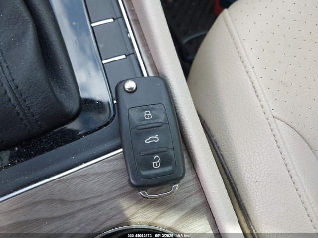 2017 VOLKSWAGEN PASSAT 1.8T SE 11