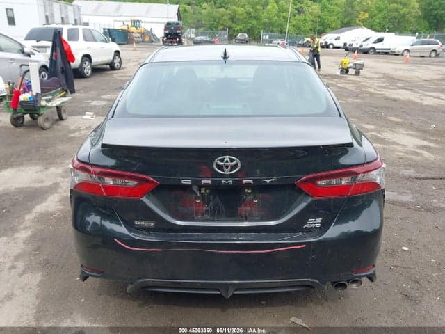 2021 TOYOTA CAMRY SE AWD 17