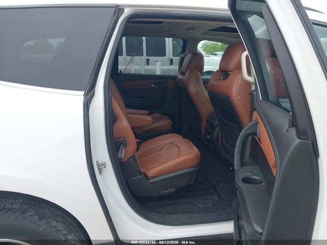 2017 CHEVROLET TRAVERSE 2LT 8