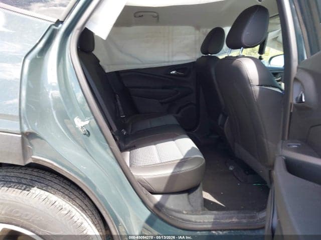 2025 CHEVROLET TRAX FWD LT 8